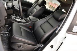 2014款双龙爱腾2.0T两驱自动精英柴油版