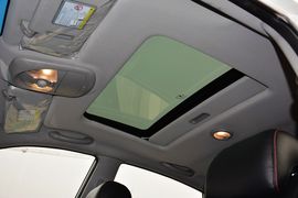 2014款双龙爱腾2.0T两驱自动精英柴油版