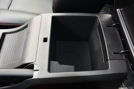 2014款双龙爱腾2.0T两驱自动精英柴油版