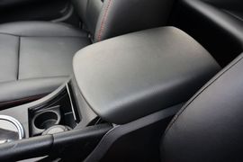 2014款双龙爱腾2.0T两驱自动精英柴油版