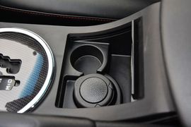 2014款双龙爱腾2.0T两驱自动精英柴油版