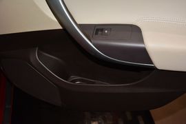2014款别克君威2.4L