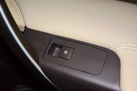 2014款别克君威2.4L