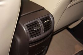 2014款别克君威2.4L