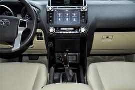 2016款丰田普拉多