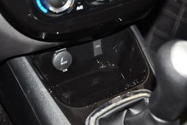 2013款东风风行景逸X5