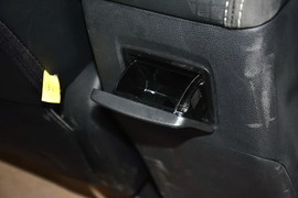 2013款比亚迪速锐1.5L手动豪华型