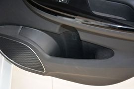 2013款比亚迪速锐1.5L手动豪华型