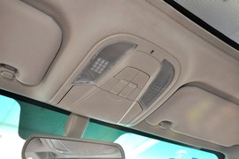 2013款比亚迪速锐1.5L手动豪华型