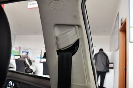 2013款比亚迪速锐1.5L手动豪华型