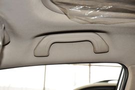 2013款比亚迪速锐1.5L手动豪华型