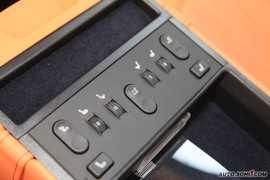 2009款玛莎拉蒂总裁行政版