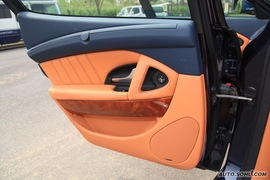 2009款玛莎拉蒂总裁行政版