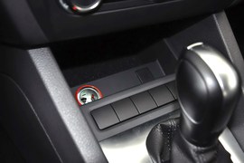 2014款大众速腾1.6L自动时尚型