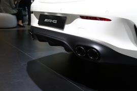 奔驰E53