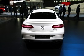 奔驰E53