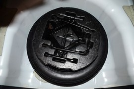 2013款北京现代索纳塔八