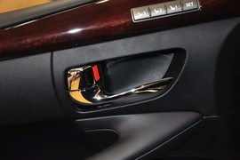 2013款雷克萨斯LX570