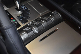 2013款雷克萨斯LX570