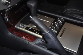 2013款雷克萨斯LX570