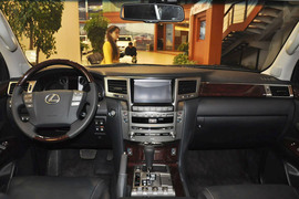 2013款雷克萨斯LX570