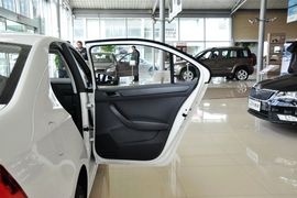 2013款斯柯达昕锐1.6L手动乐选型