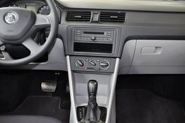 2013款斯柯达昕锐1.6L手动乐选型