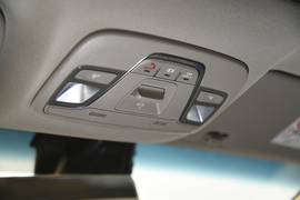 2018款吉利帝豪EV450尊贵版