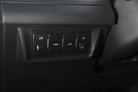 2018款吉利帝豪EV450尊贵版