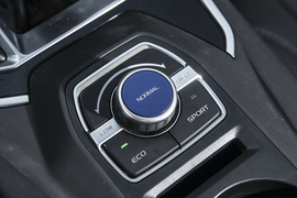 2018款吉利帝豪EV450尊贵版