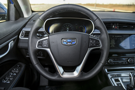 2018款吉利帝豪EV450尊贵版