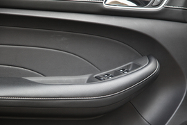 2018款荣威Ei5互联网旗舰版