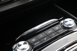 2018款荣威Ei5互联网旗舰版