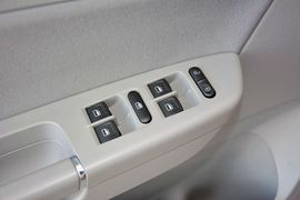 2014款大众宝来1.6L自动时尚型