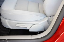 2014款大众宝来1.6L自动时尚型