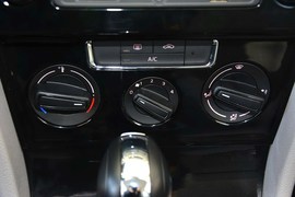2014款大众宝来1.6L自动时尚型