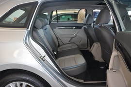 2013款大众朗行1.6L自动舒适型