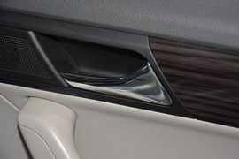 2013款大众朗行1.6L自动舒适型