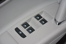2013款大众朗行1.6L自动舒适型