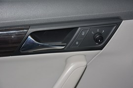 2013款大众朗行1.6L自动舒适型