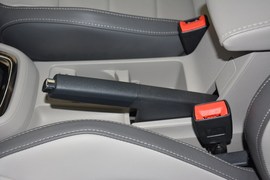 2013款大众朗行1.6L自动舒适型