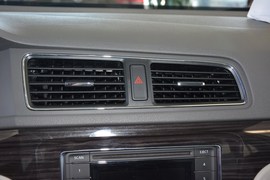 2013款大众朗行1.6L自动舒适型