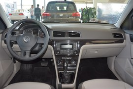2013款大众朗行1.6L自动舒适型