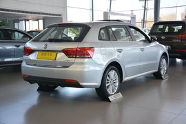2013款大众朗行1.6L自动舒适型