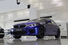 2018款宝马M5实拍组图