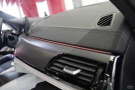 2018款宝马M5实拍组图