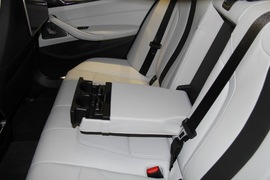 2018款宝马M5实拍组图