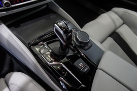 2018款宝马M5实拍组图