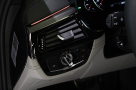 2018款宝马M5实拍组图