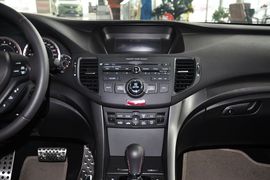 2013款本田思铂睿2.4L